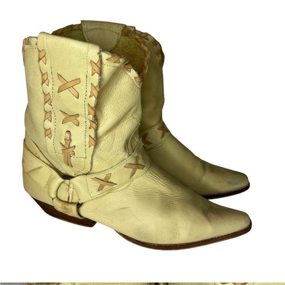Cherokee made genuine leather vintage cowgirl boots